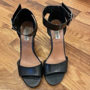 Steve Madden Estoria Black Leather Ankle Strap Heeled Sandals
